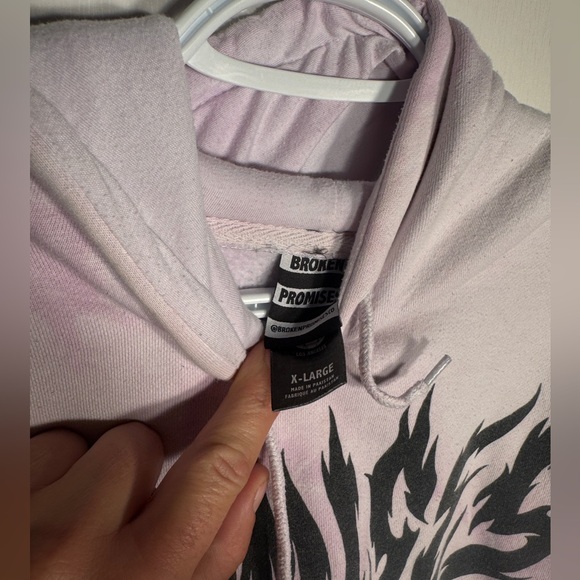 broken promises hoodie - Picture 4 of 5